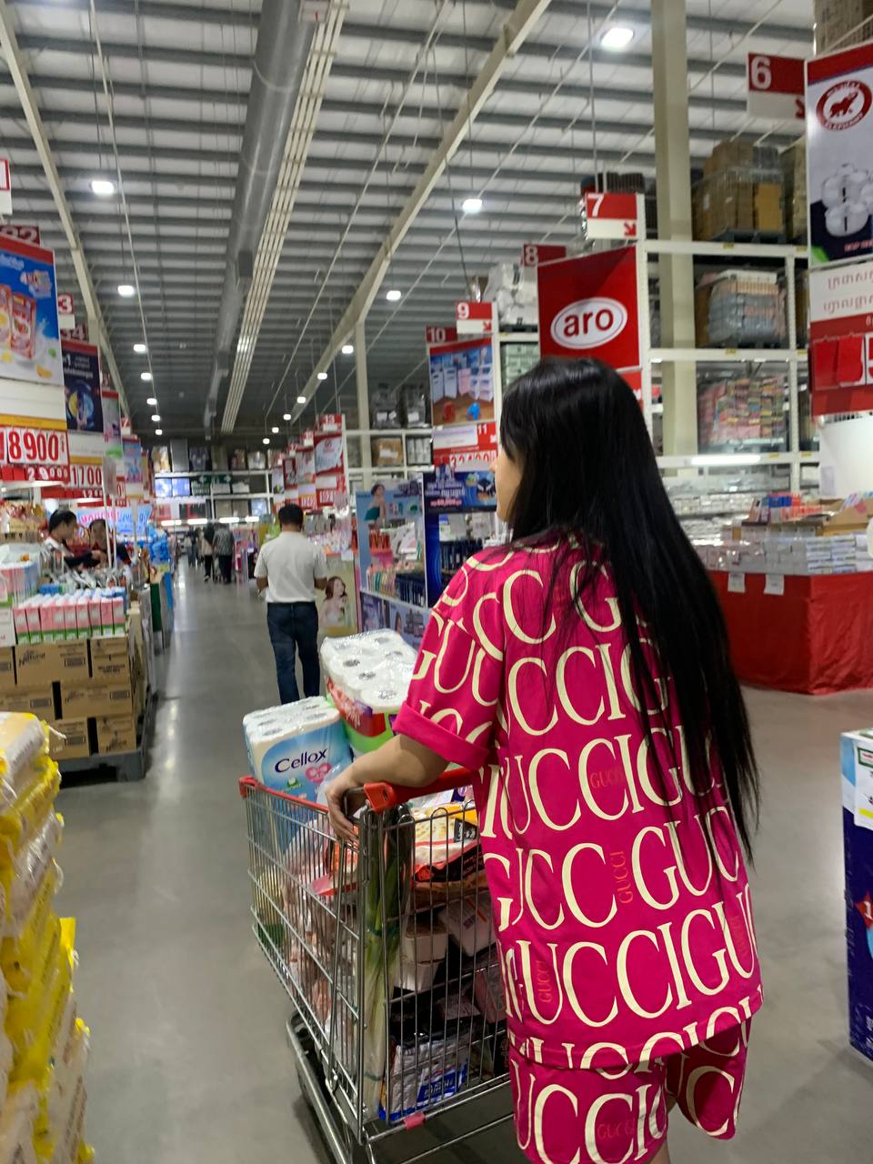 Modern Trade Distribution Boosting FMCG Sales with BJC Products at Makro Market In Cambodia - Image 5
